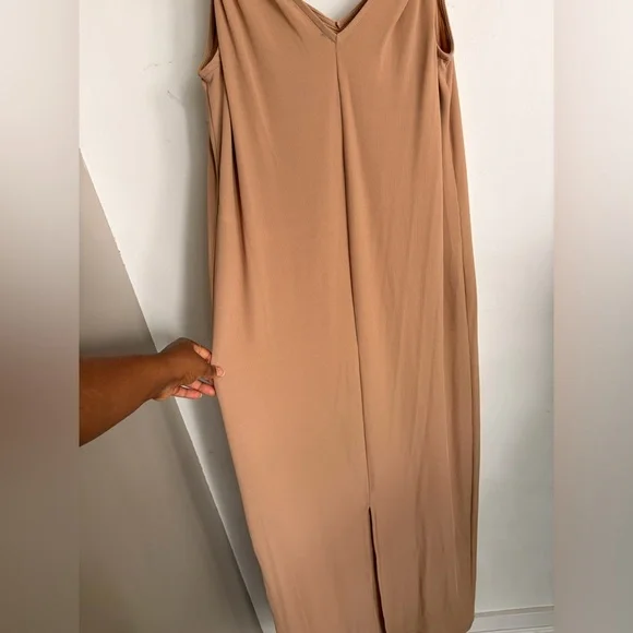 Maxi Dress with twisted straps - Picture 6 of 6